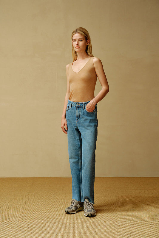 V-Neck Worsted Vest Camel