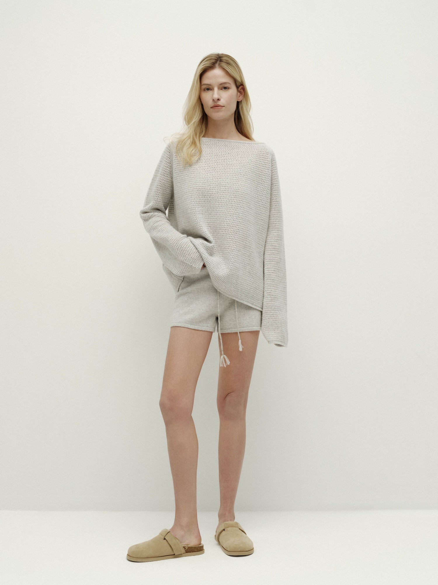 포인텔 니트 풀오버 롱슬리브-미스티 그레이