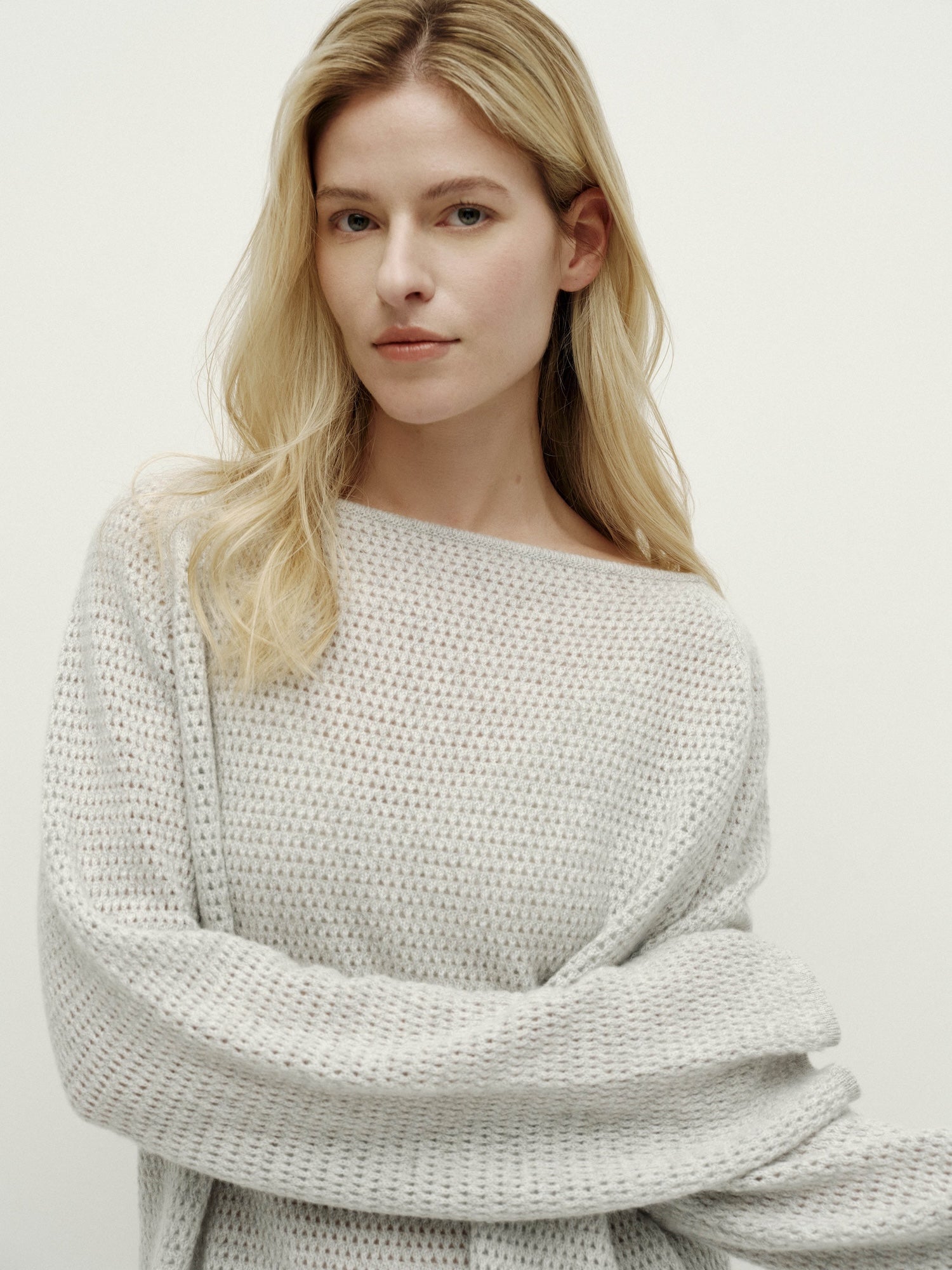 포인텔 니트 풀오버 롱슬리브-미스티 그레이