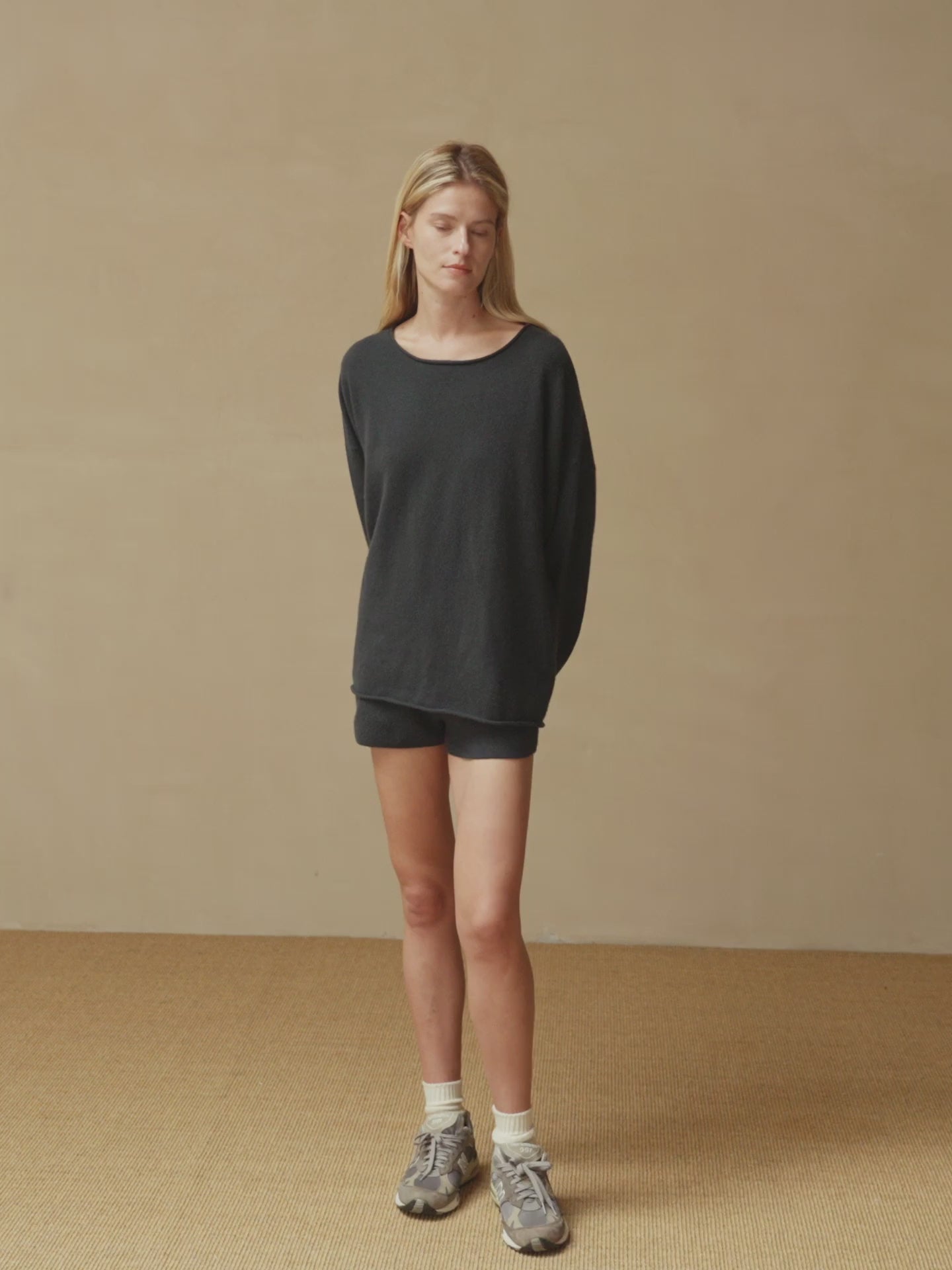 Rolled neck Pullover